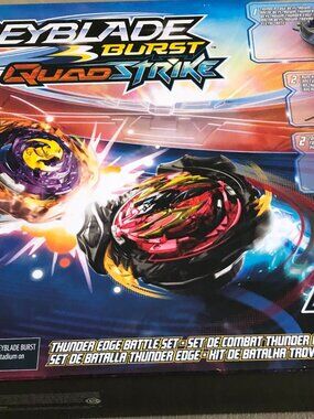Hasbro Beyblade Burst Quad Strike Thunder Edge 4 in 1 New